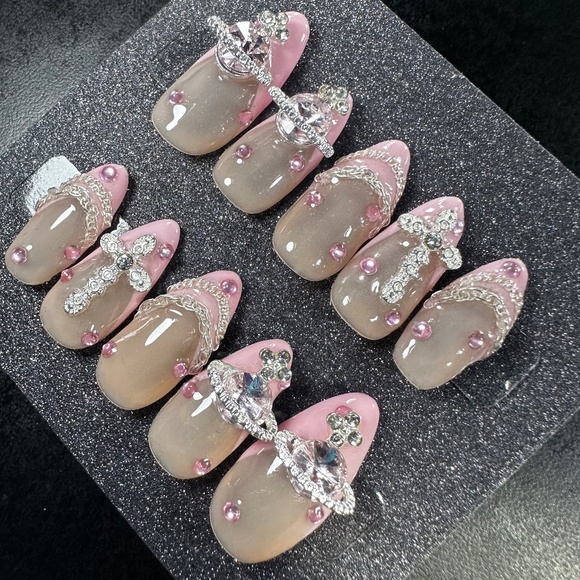 Medium almond pink French tip with gems handmade press on nails - Picture 3 of 5